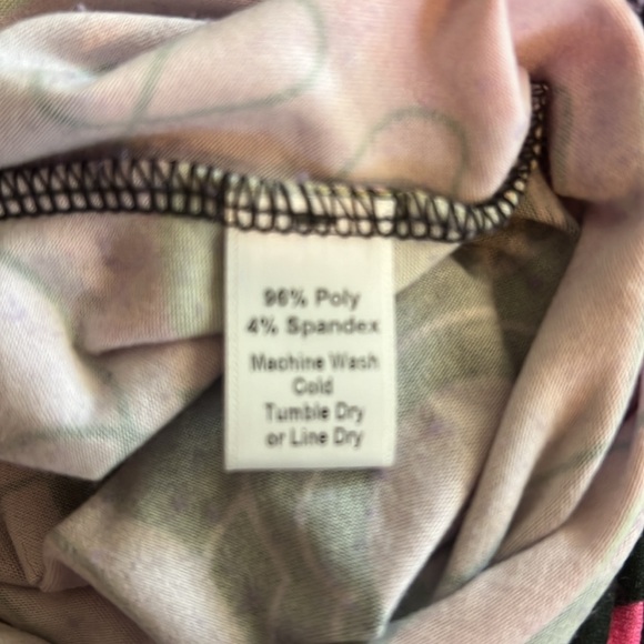 Lesley Evers Floral Print Long Sleeve Top - Picture 4 of 4